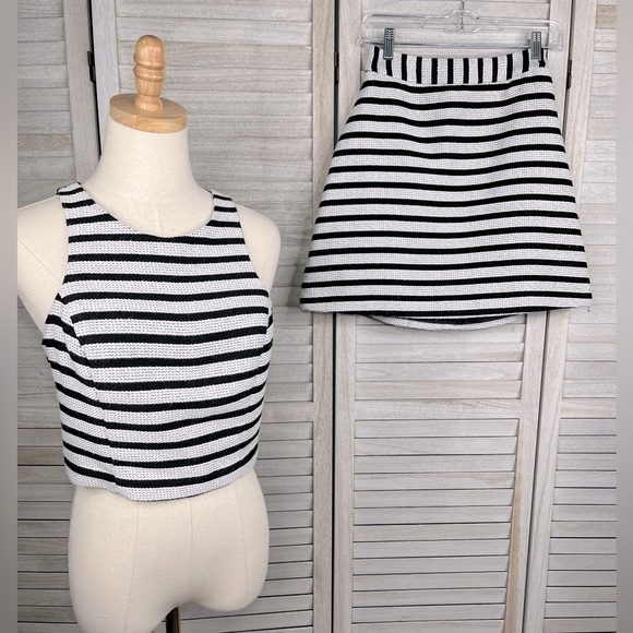 EXPRESS Knit Skirt Set Black & White Stripes Tank & Mini Skirt-2/Small - Picture 1 of 5
